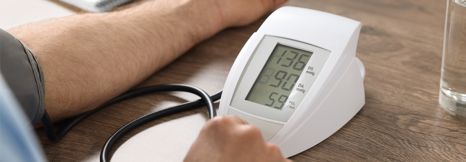Das Risiko für schwere Folgeerkrankungen durch Bluthochdruck wird zumeist unterschätzt.