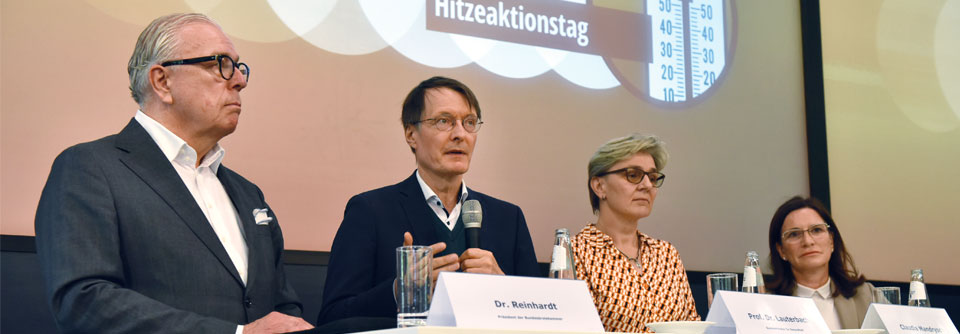 Bundesgesundheitsminister Prof. Lauterbach setzt auf verstärkten Hitzeschutz in Kliniken und Praxen.