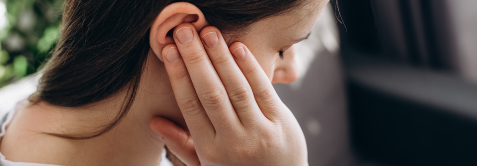 Tinnituskranke leiden auch auf kognitiver, emotionaler, sozialer und psychologischer Ebene.