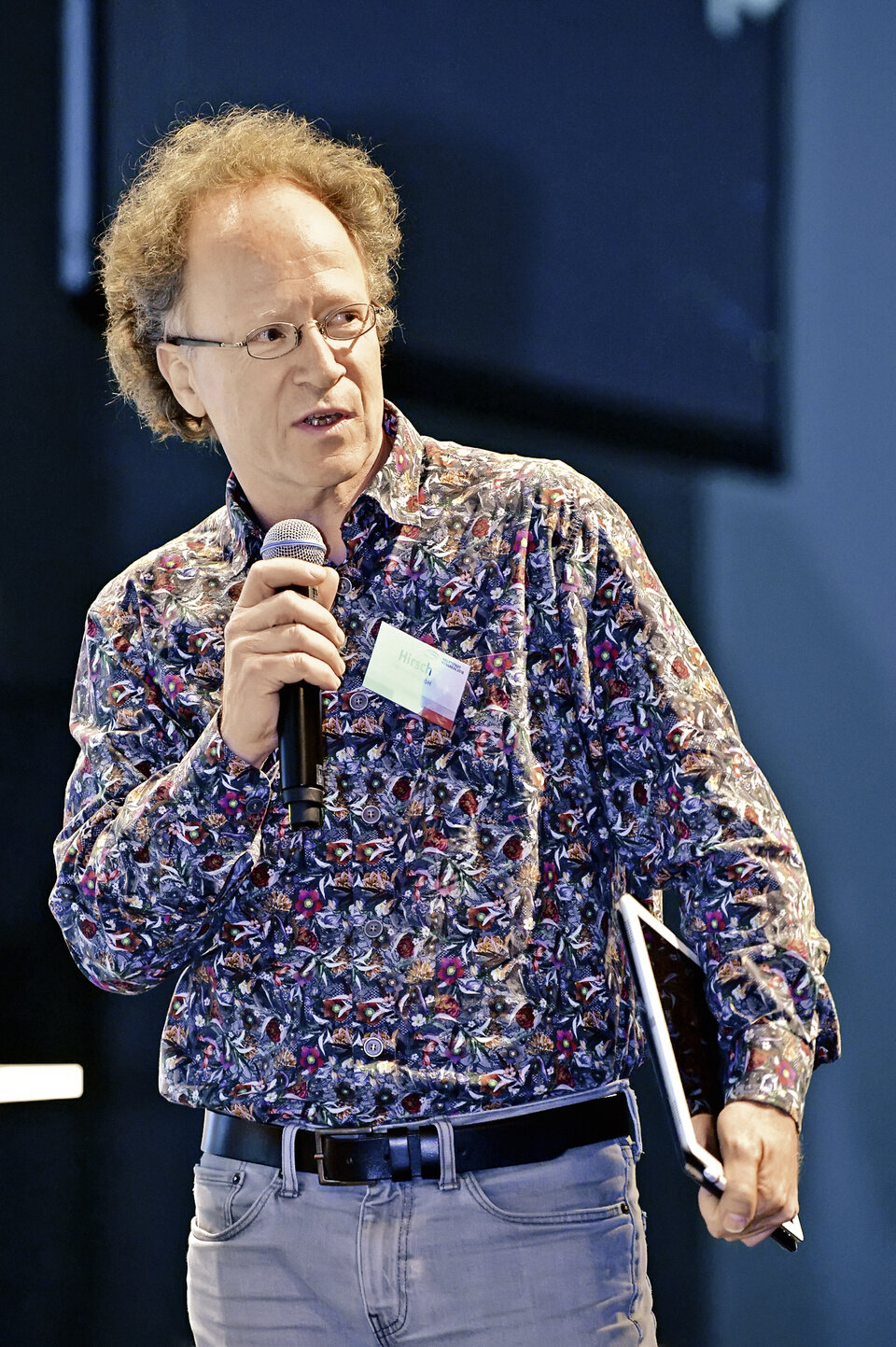 Dr. Martin Hirsch