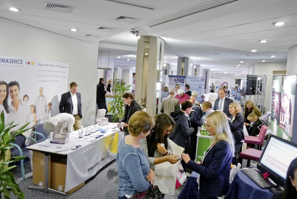 Mehr als 35 Aussteller informierten die Besucher des Seminarkongresses über ihre Angebote. 