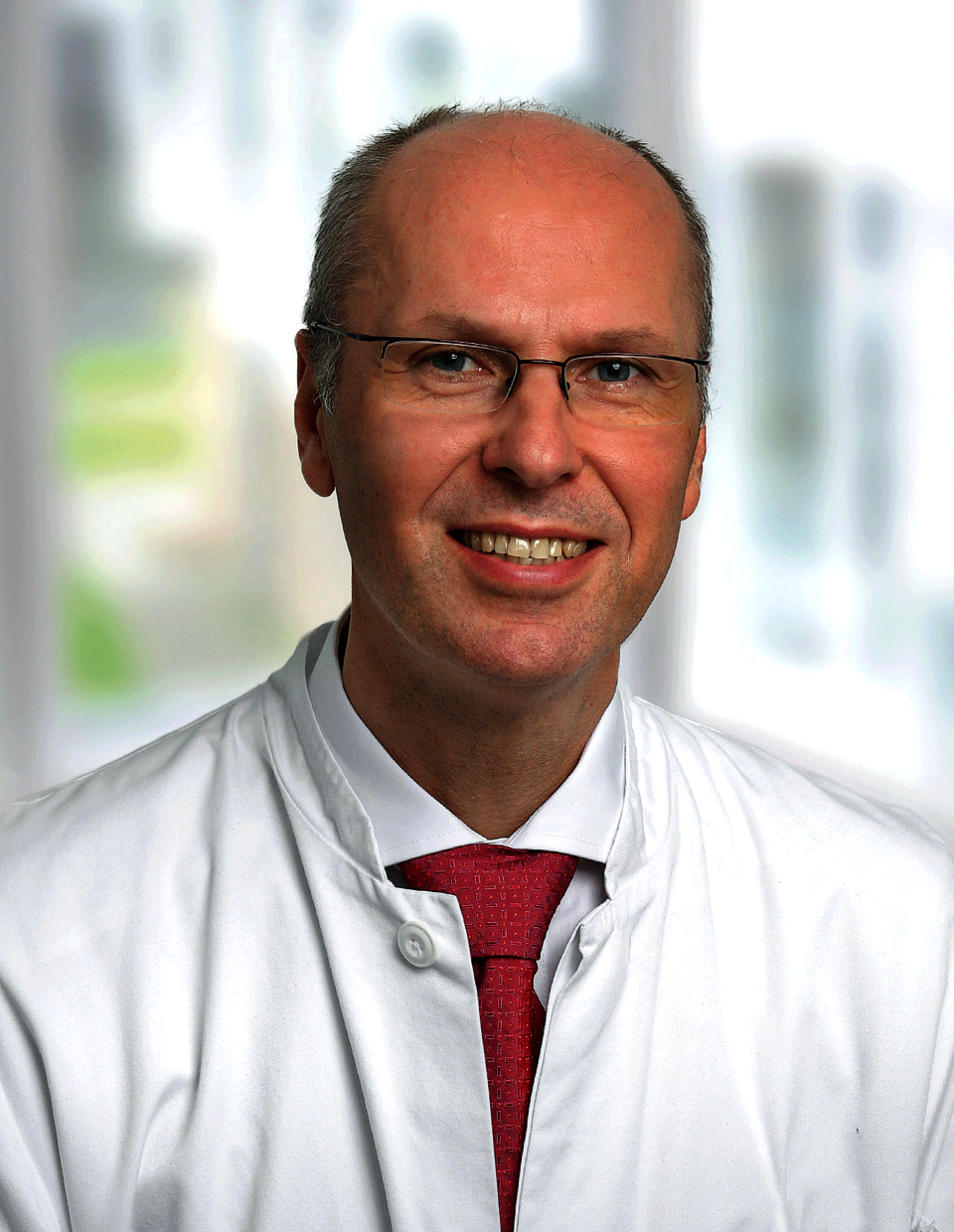 Prof. Dr. Joachim Pfannschmidt, Chefarzt der Thoraxchirurgie am HELIOS Klinikum Emil von Behring in Berlin-Zehlendorf