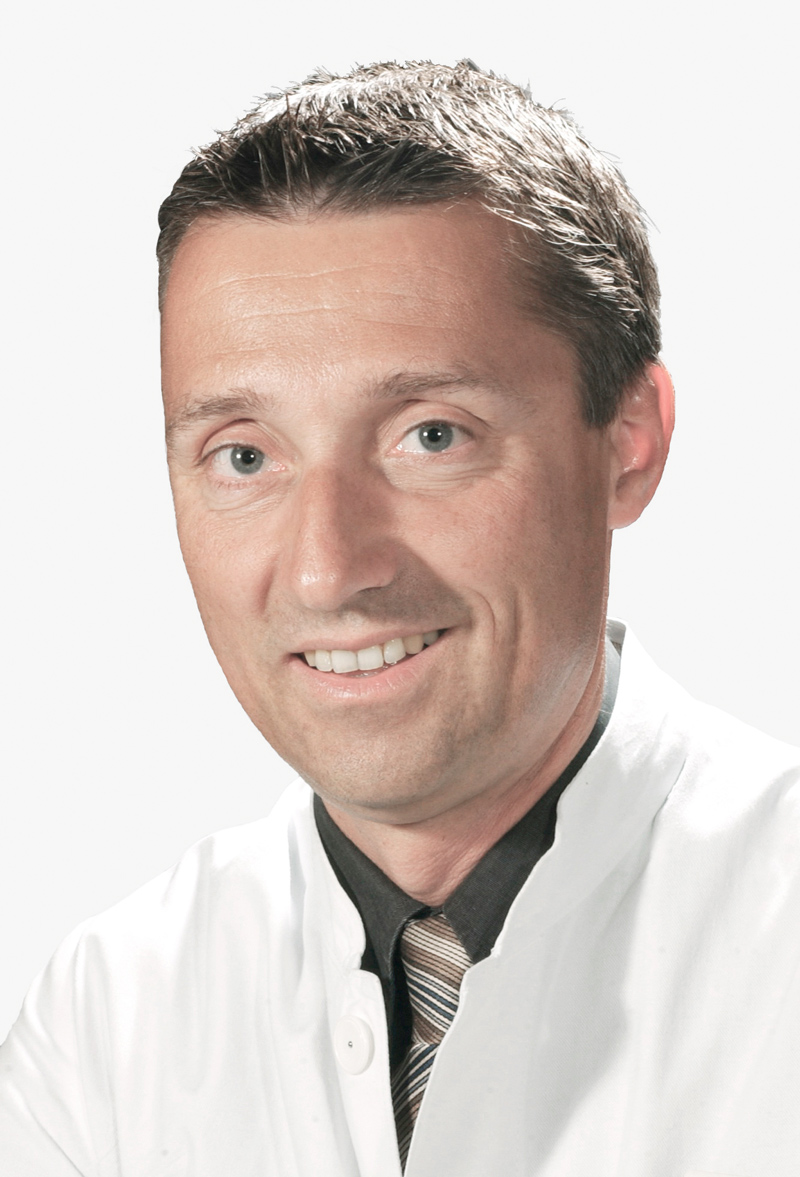 Prof. Dr. Axel Hauschild, Arbeitsgruppenleiter 
Dermatologische Onkologie, Klinik für Dermatologie, Venerologie und Allergologie,
Universitäts-Hautklinik Kiel; Universitätsklinikum  Schleswig-Holstein, Kiel