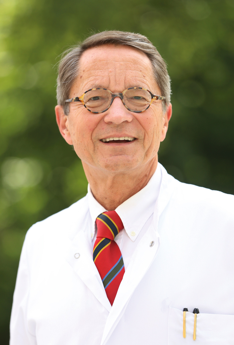 Prof. Dr. Ernst Klar, emeritierter Professor für Allgemein-, Viszeral-, Gefäß- und 
Transplantationschirurgie, Chirurgische Klinik und Poliklinik, Universitätsmedizin Rostock